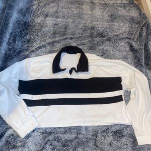 Long sleeve crop top